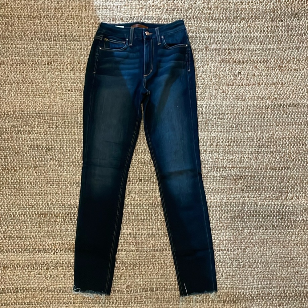 Joe’s Jeans Flawless High Rise Honey in Tania (Dark Wash) - Size 26
